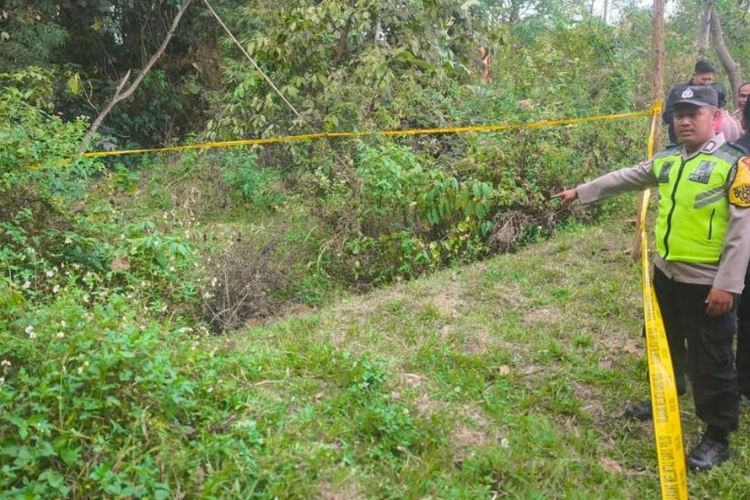  HEBOH! Pasangan Sejoli Kubur Bayi di Semarang, Polisi Berhasil Tangkap Pelaku Masih Berumur 17 Tahun